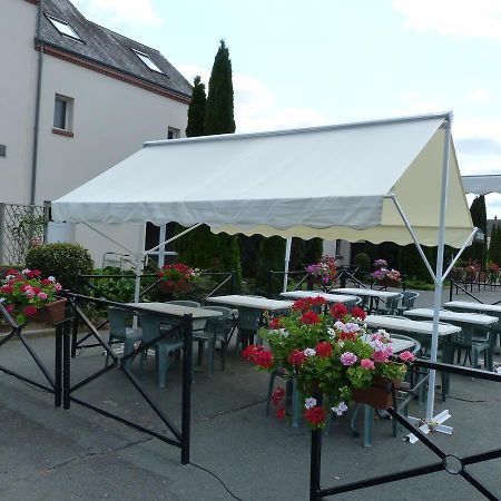 Hostellerie Du Chateau Saint-Pere-sur-Loire Dış mekan fotoğraf
