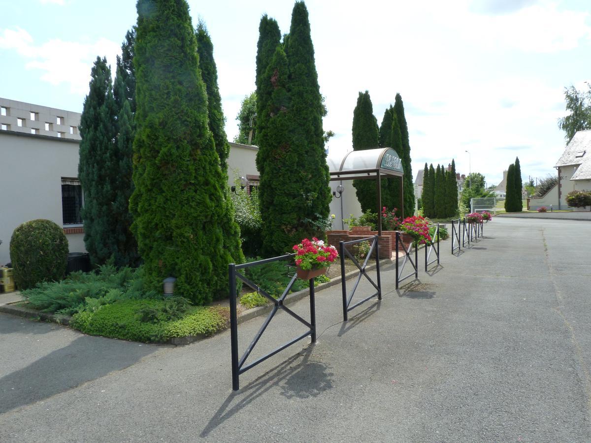 Hostellerie Du Chateau Saint-Pere-sur-Loire Dış mekan fotoğraf