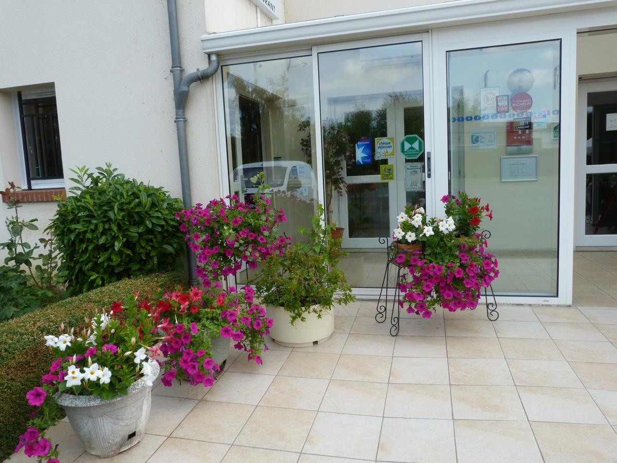 Hostellerie Du Chateau Saint-Pere-sur-Loire Dış mekan fotoğraf