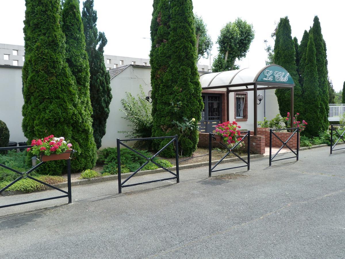 Hostellerie Du Chateau Saint-Pere-sur-Loire Dış mekan fotoğraf