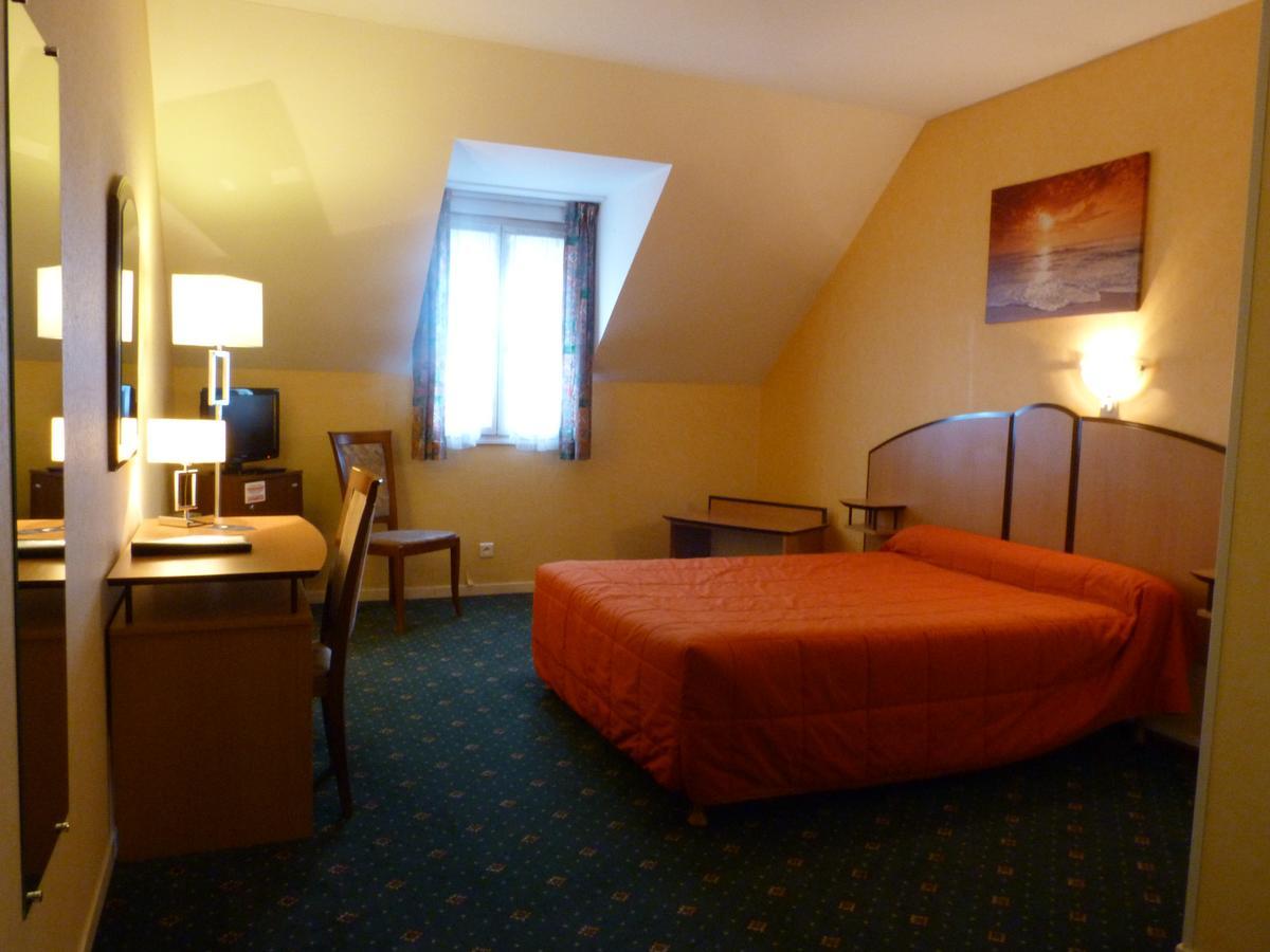 Hostellerie Du Chateau Saint-Pere-sur-Loire Dış mekan fotoğraf